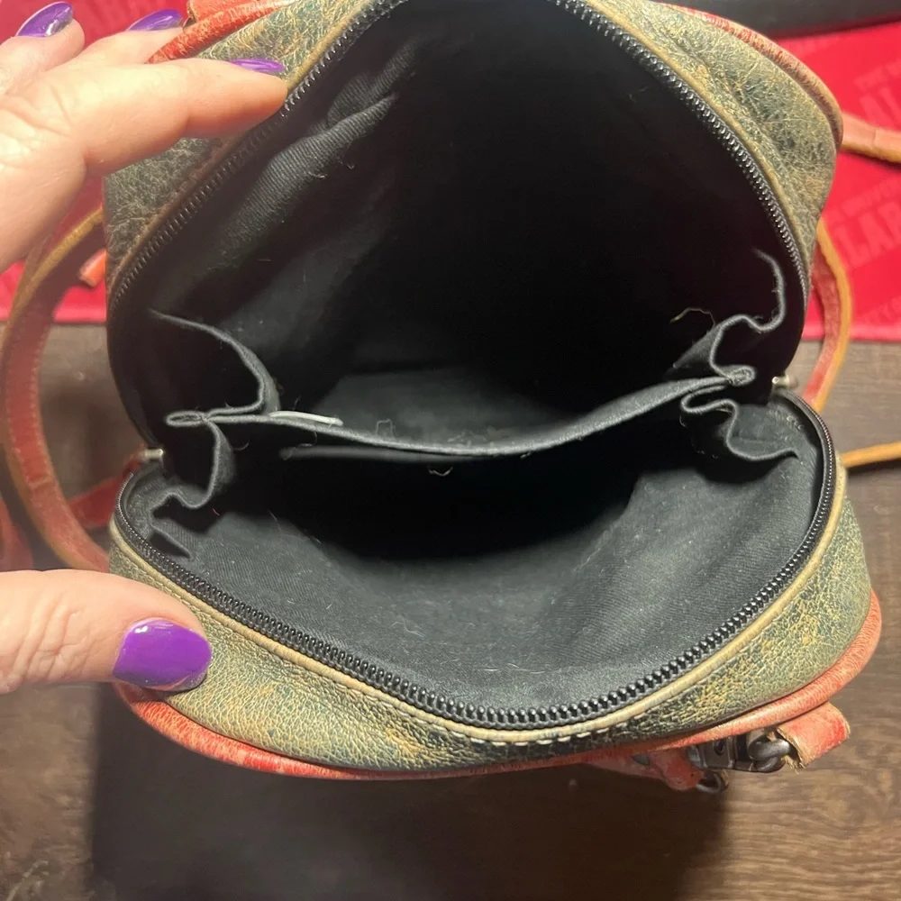 BEDSTU CAPTURE - Picture 4 of 4